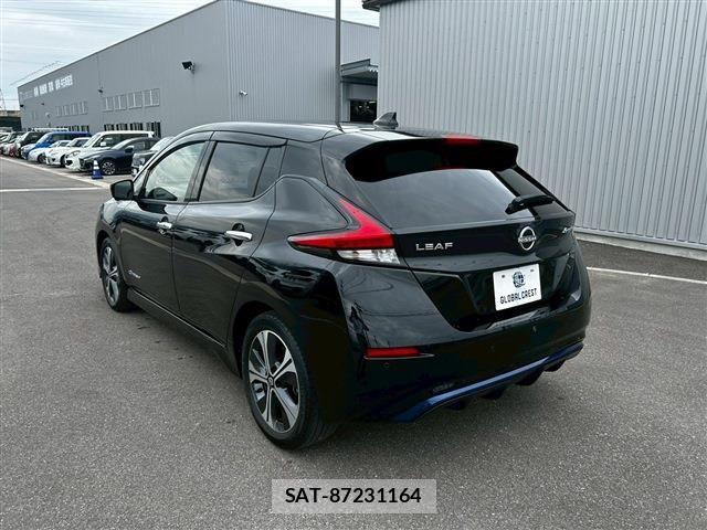 Nissan LEAF 2022-02 7220690-7