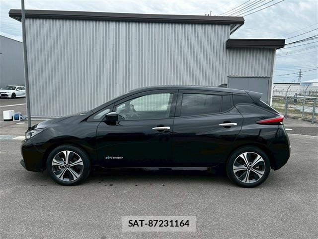 Nissan LEAF 2022-02 7220690-8