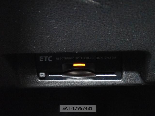 Nissan LEAF 2018-11 7220686-17