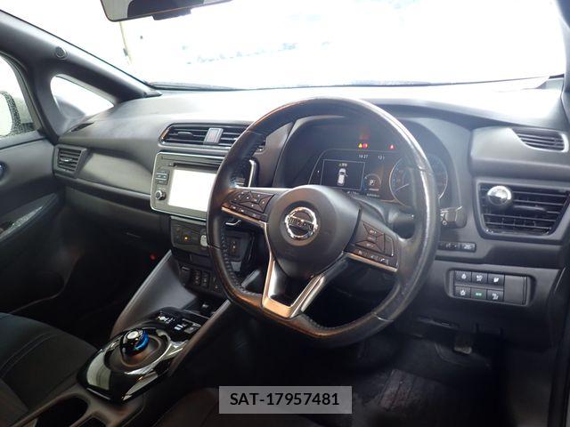 Nissan LEAF 2018-11 7220686-1