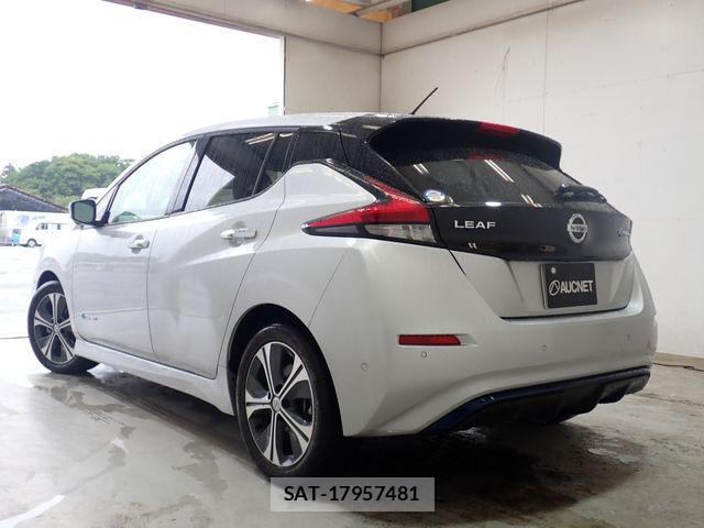 Nissan LEAF 2018-11 7220686-2