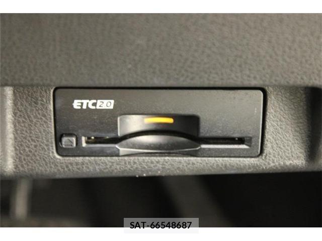 Nissan LEAF 2021-08 7220687-4