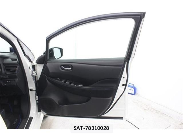 Nissan LEAF 2020-09 7220685-27