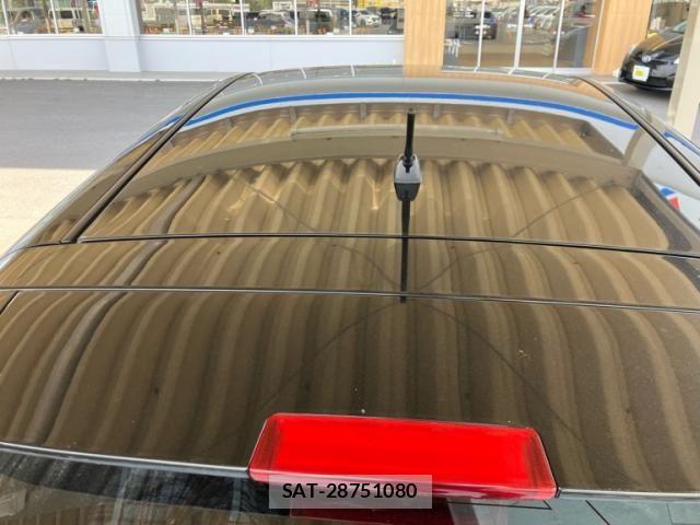 Nissan LEAF 2018-01 7220681-8