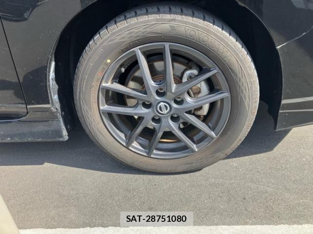 Nissan LEAF 2018-01 7220681-9