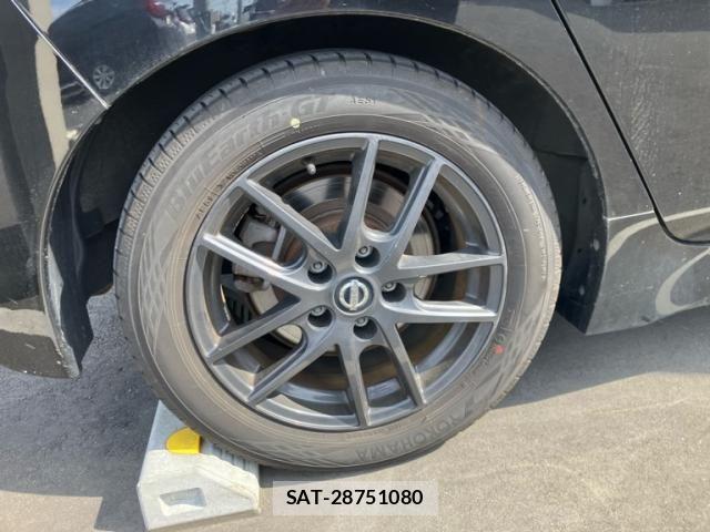Nissan LEAF 2018-01 7220681-10