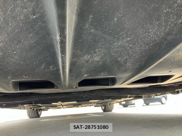 Nissan LEAF 2018-01 7220681-6
