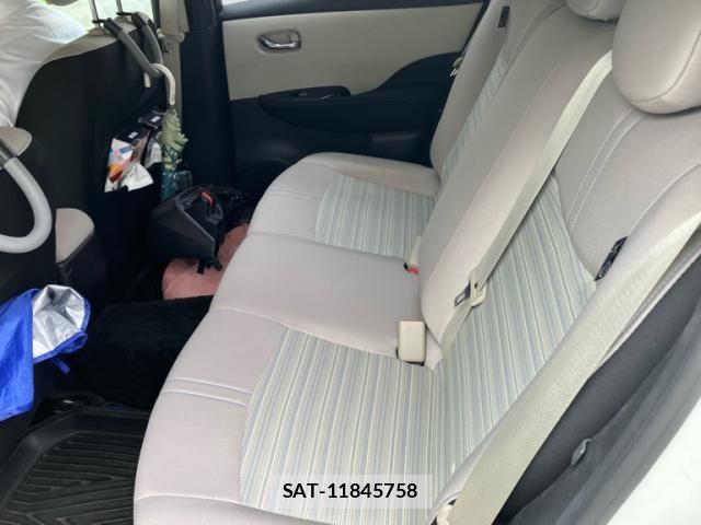 Nissan LEAF 2018-01 7220680-15