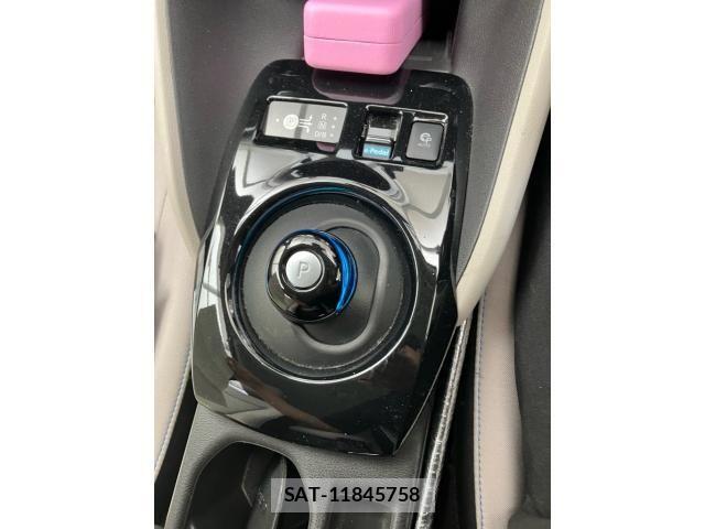 Nissan LEAF 2018-01 7220680-21