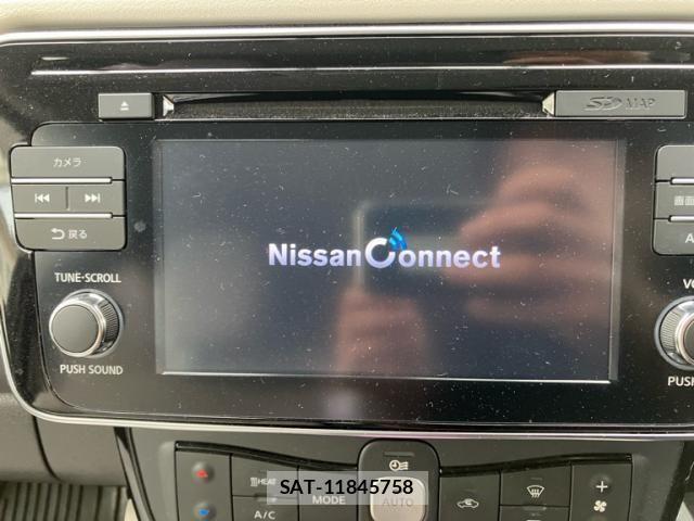 Nissan LEAF 2018-01 7220680-23