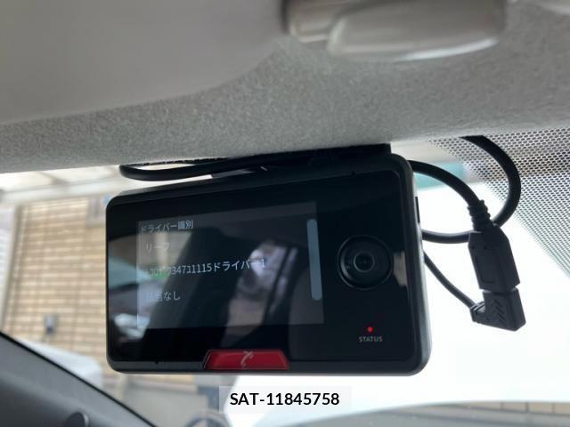 Nissan LEAF 2018-01 7220680-25