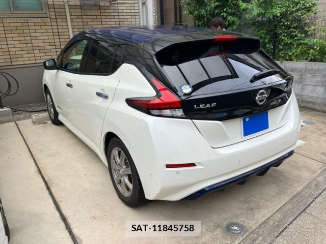 Nissan LEAF 2018-01 7220680-2