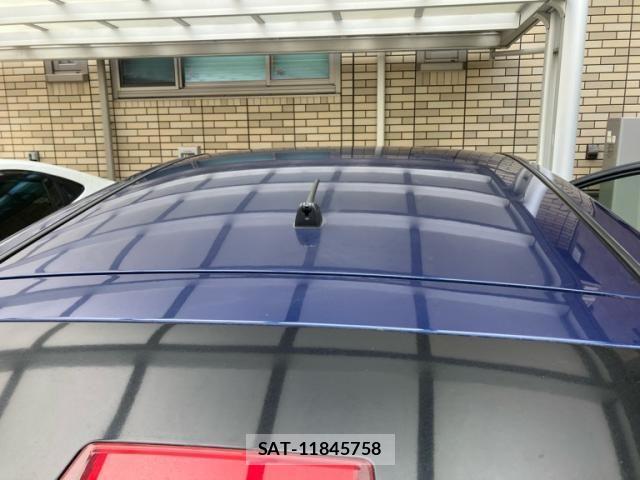 Nissan LEAF 2018-01 7220680-7