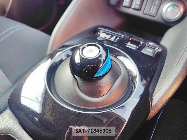 Nissan LEAF 2021-11 7251261-25
