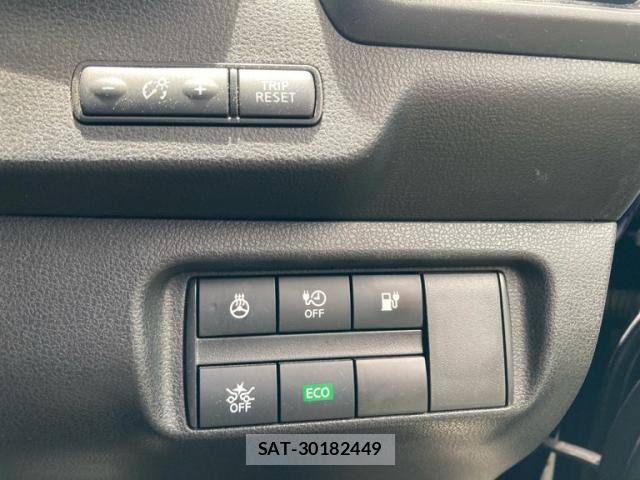 Nissan LEAF 2021-07 7251257-16
