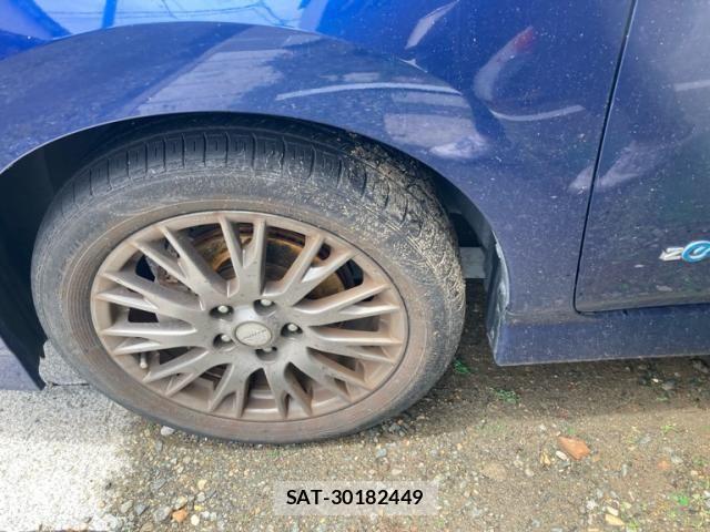 Nissan LEAF 2021-07 7251257-7