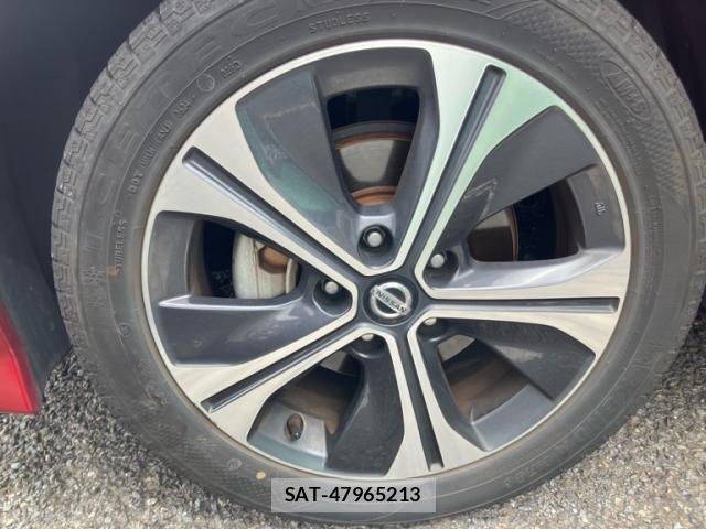 Nissan LEAF 2019-01 7251270-7