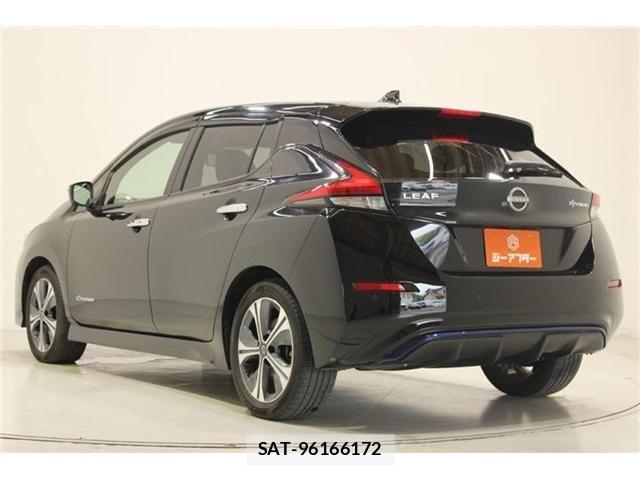 Nissan LEAF 2021-09 7251259-9