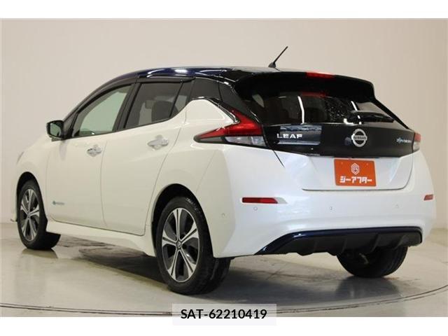 Nissan LEAF 2019-04 7251260-9