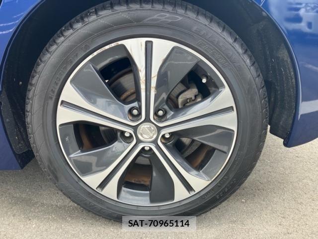 Nissan LEAF 2017-12 7251267-7