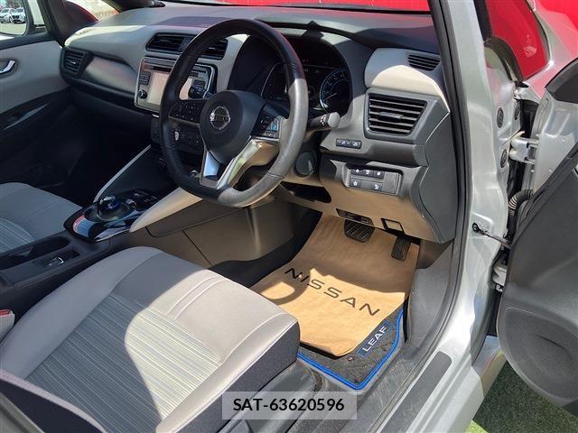 Nissan LEAF 2019-06 7272183-9