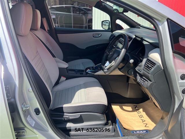 Nissan LEAF 2019-06 7272183-10