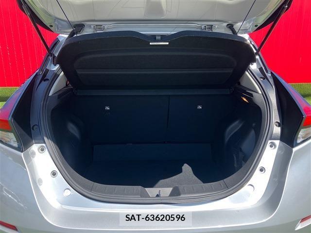 Nissan LEAF 2019-06 7272183-15