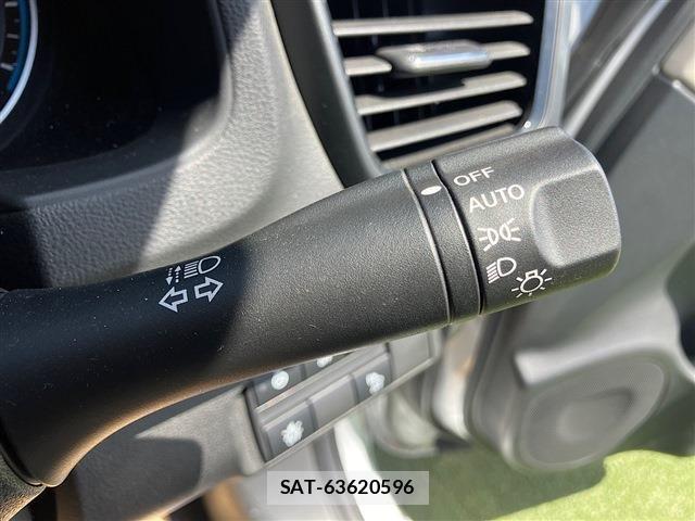 Nissan LEAF 2019-06 7272183-28
