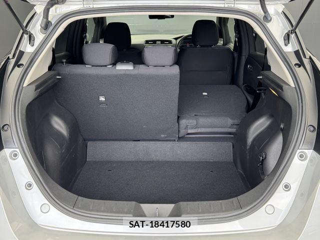 Nissan LEAF 2018-01 7272185-22
