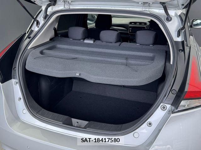 Nissan LEAF 2018-01 7272185-24