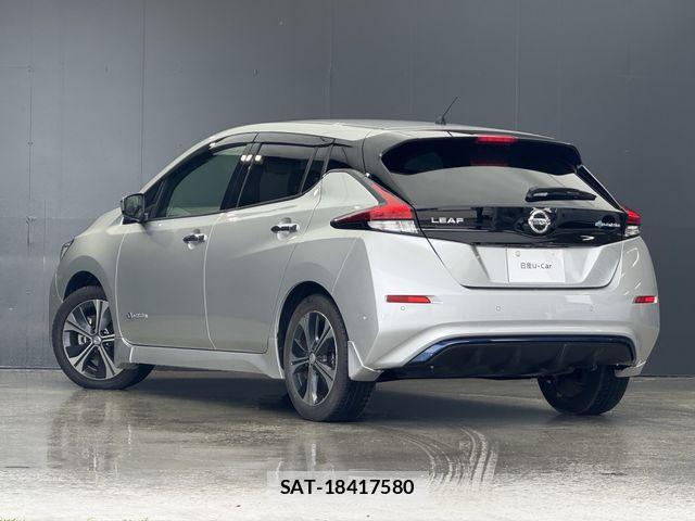 Nissan LEAF 2018-01 7272185-29