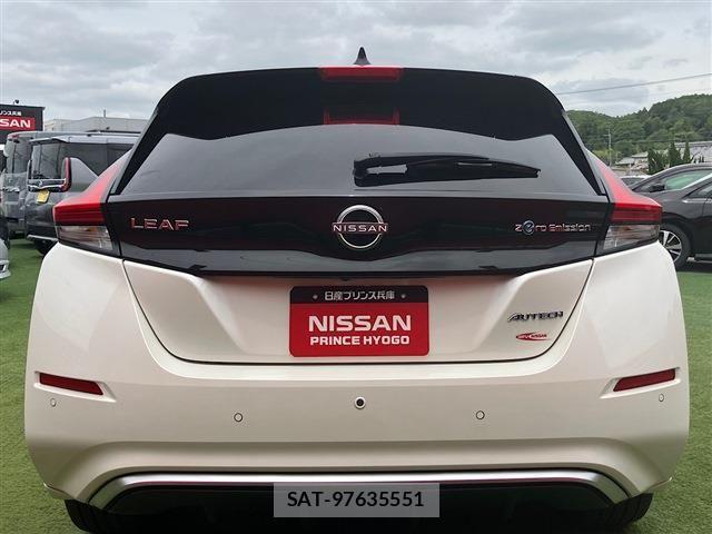 Nissan LEAF 2022-03 7327889-7