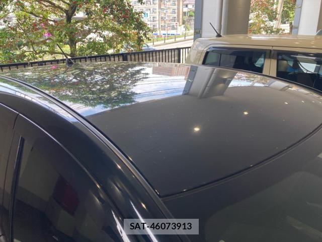 Nissan LEAF 2018-02 7327899-2