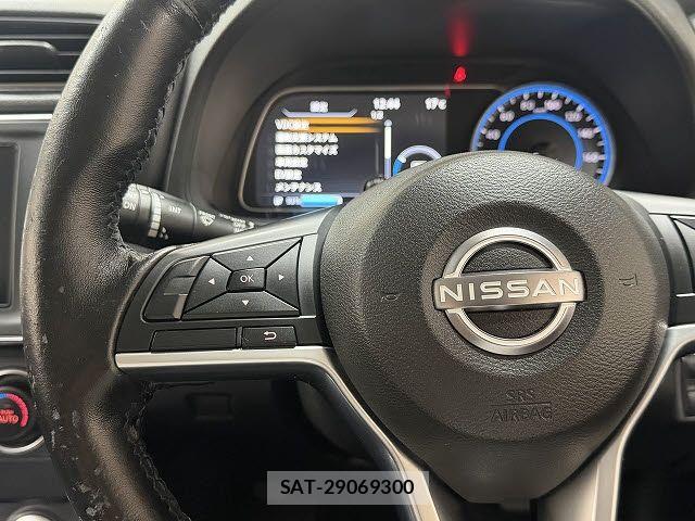 Nissan LEAF 2022-02 7327891-15