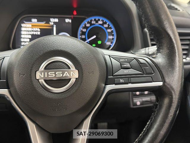 Nissan LEAF 2022-02 7327891-16