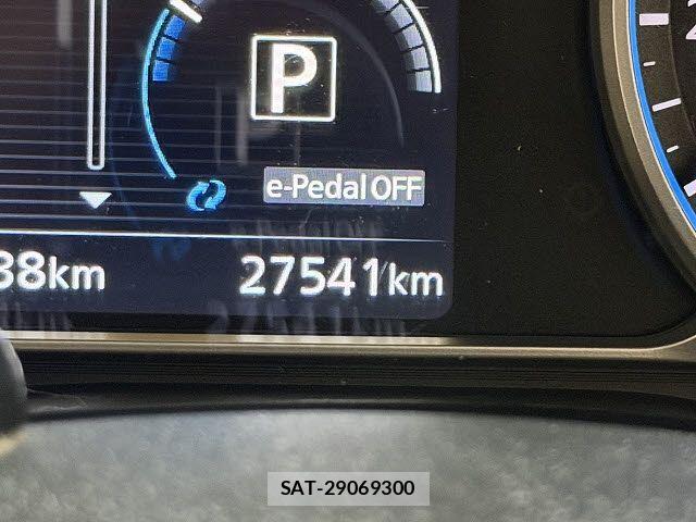 Nissan LEAF 2022-02 7327891-21