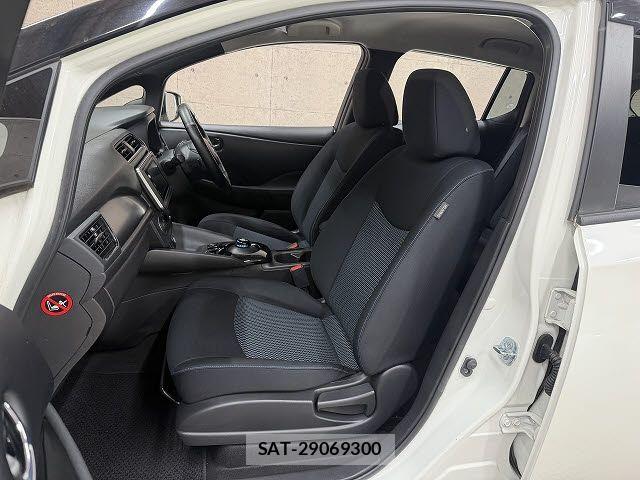 Nissan LEAF 2022-02 7327891-8