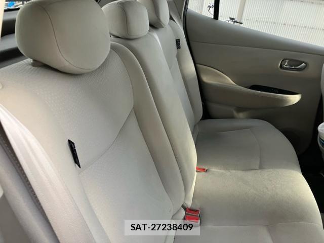 Nissan LEAF 2016-06 7327919-15