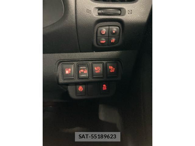 Nissan LEAF 2015-12 7327920-16