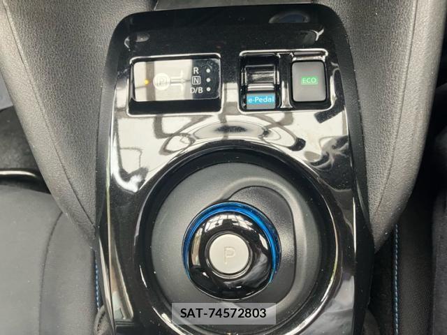 Nissan LEAF 2019-12 7327896-25