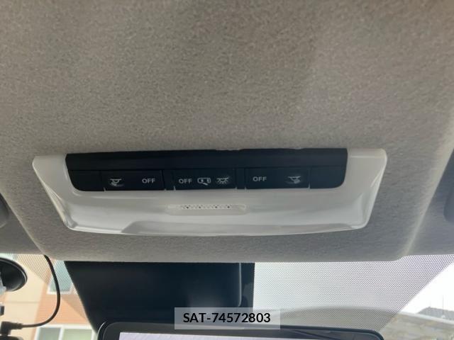 Nissan LEAF 2019-12 7327896-28
