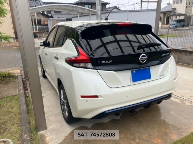 Nissan LEAF 2019-12 7327896-3