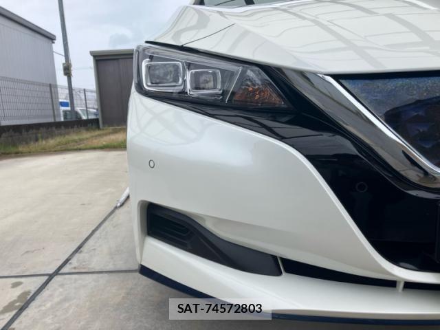Nissan LEAF 2019-12 7327896-4