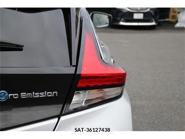 Nissan LEAF 2020-05 7327898-12