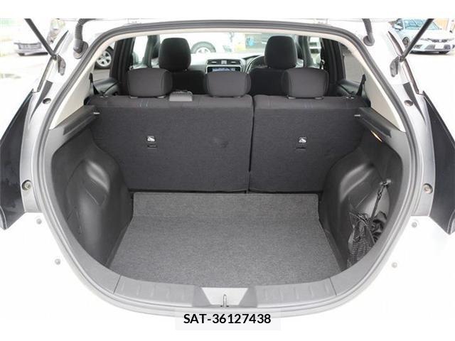 Nissan LEAF 2020-05 7327898-18
