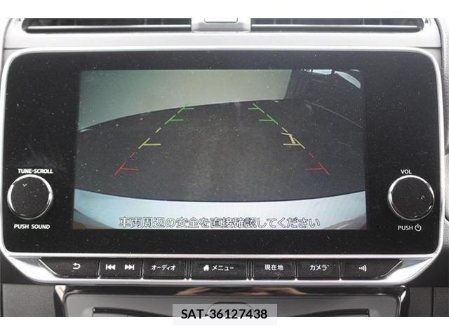 Nissan LEAF 2020-05 7327898-3