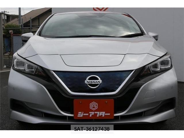 Nissan LEAF 2020-05 7327898-7