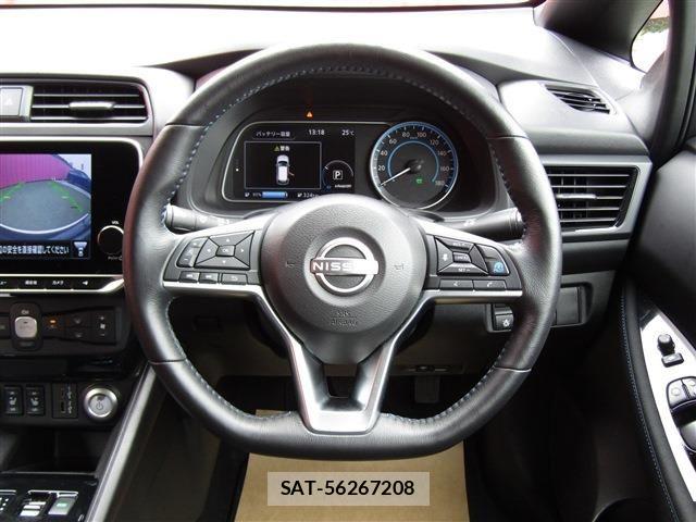 Nissan LEAF 2023-12 7327888-11