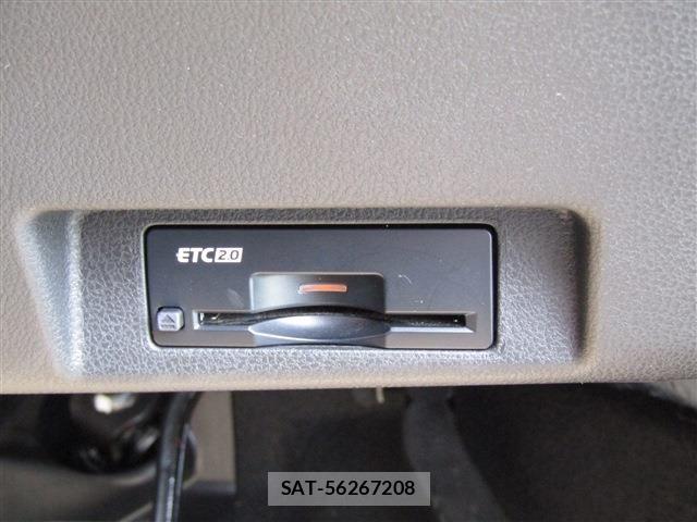 Nissan LEAF 2023-12 7327888-17