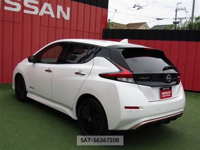 Nissan LEAF 2023-12 7327888-1